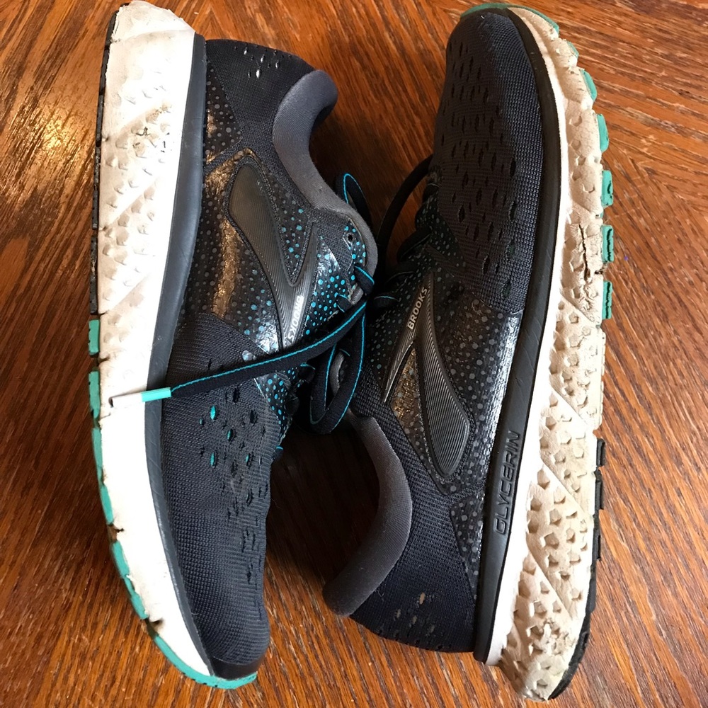 Excellent Brooks Grey & Tiel Running Shoe! - Picture 3 of 11